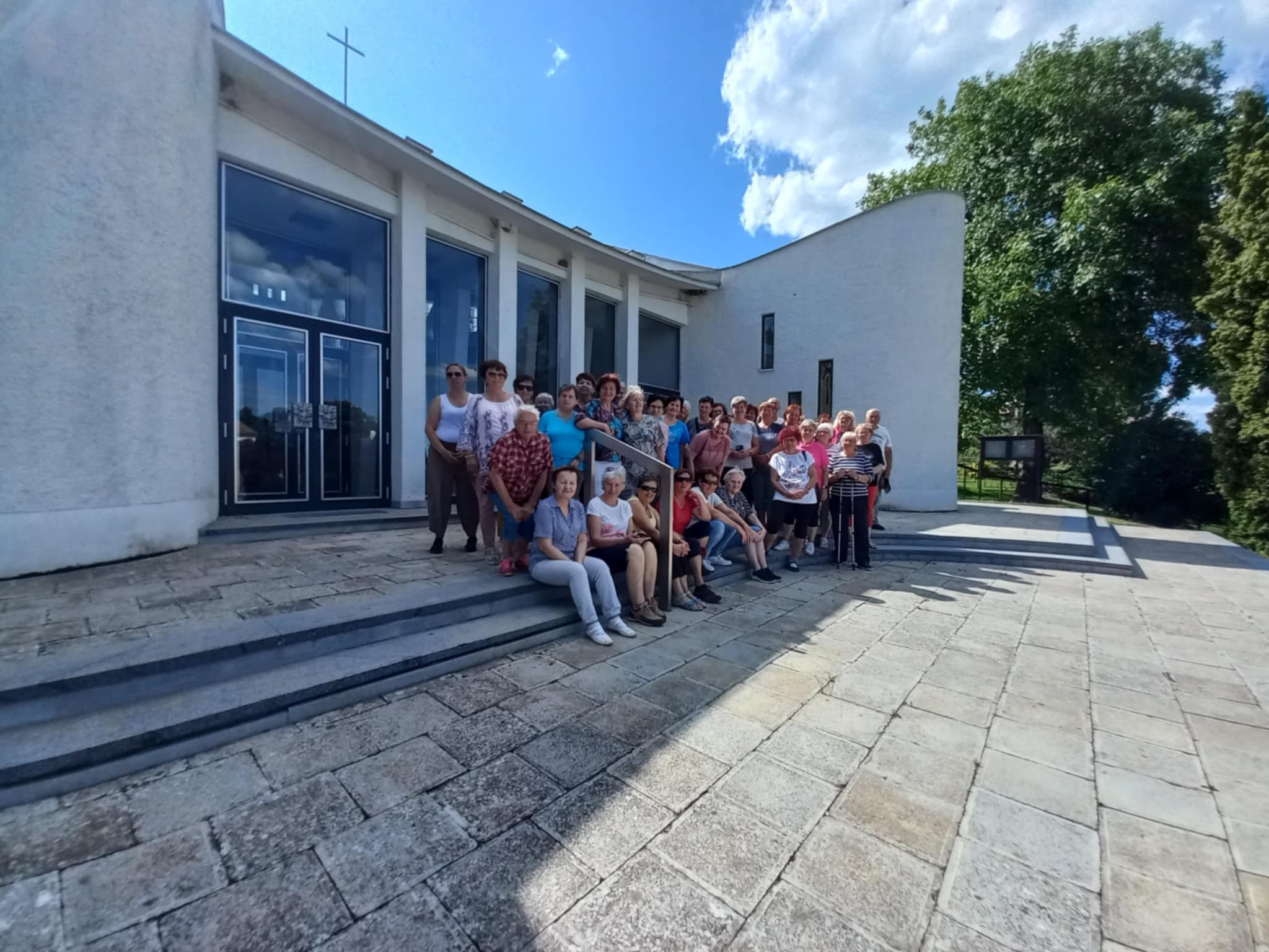 Kostel sv. Josefa v Senetářově 2/2